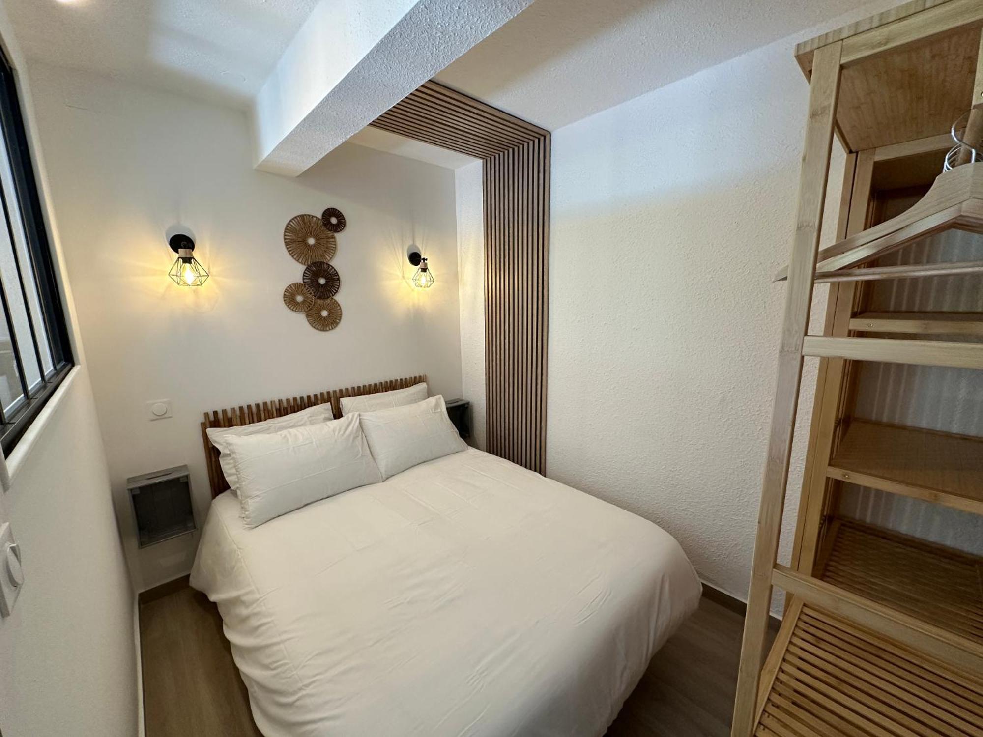 Appartement Climatise Avec Chambre Et Parking Privatif Locations Vld Camargue سانت ماري دو لا مير المظهر الخارجي الصورة